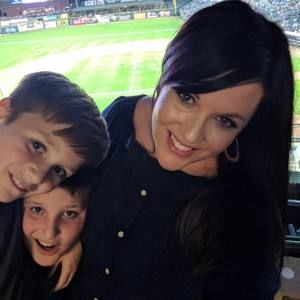 Meet your Posher, April